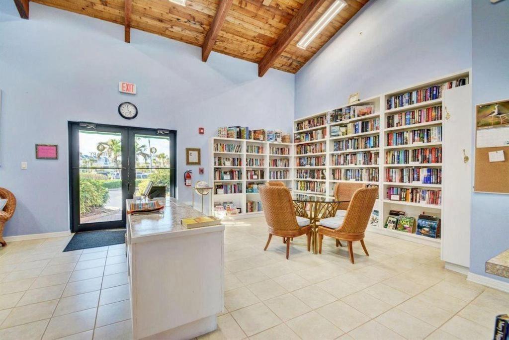 Excellent Beach Front Community, Golf Course, Tennis, Sunny Weather Year Round! Fort Pierce Bagian luar foto